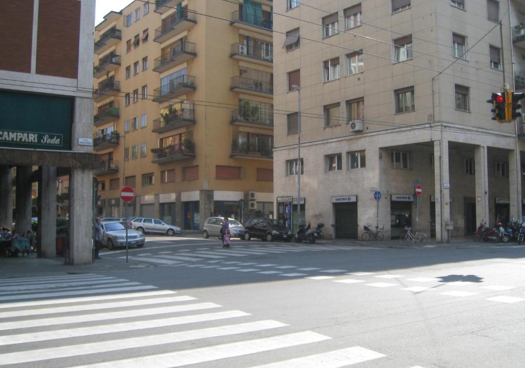 A B C Bologna In B&B エクステリア 写真