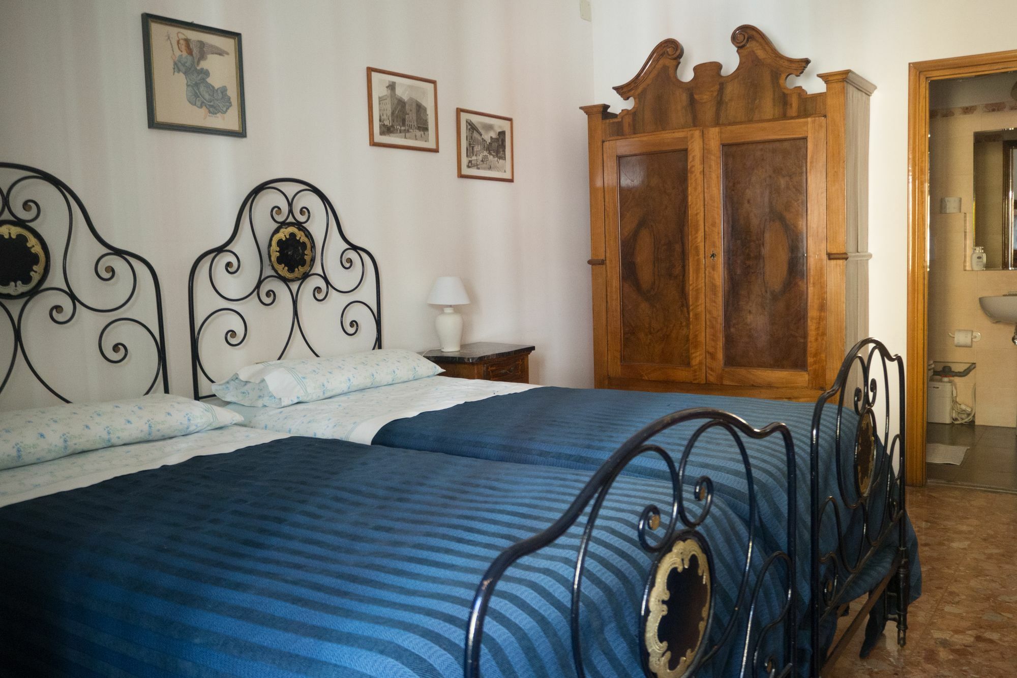A B C Bologna In B&B エクステリア 写真
